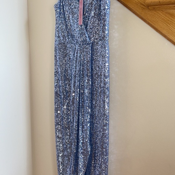 Aqua Women’s Formal Dress Size 8 Blue Allover Sequins Long Wrap Evening Gown NWT - Picture 13 of 13
